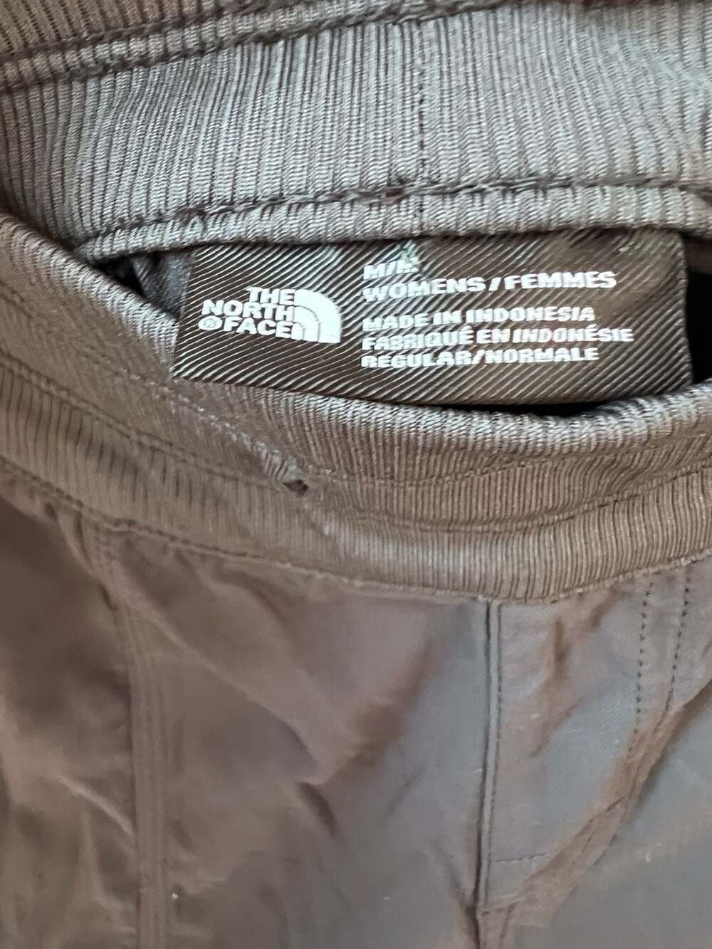 The North Face Women's Aphrodite 2.0 Capri Pants - Picture 3 of 7